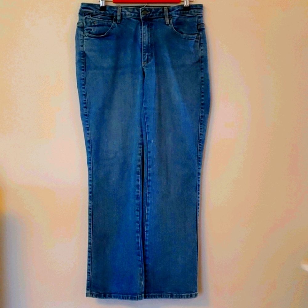Aura petite boot cut jeans